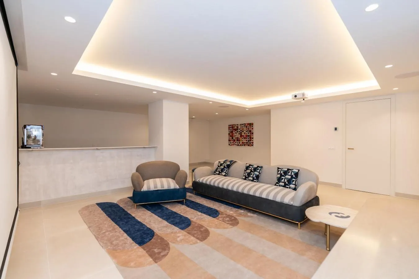 Stunning 6-Bedroom Villa In Guadalmina Baja Marbella