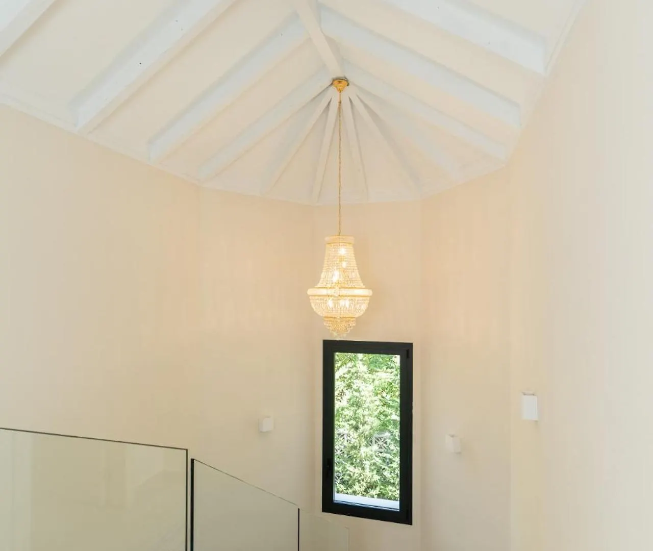 Stunning 6-Bedroom Villa In Guadalmina Baja Marbella